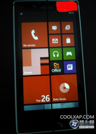 Nokia Lumia 820 imagen 3